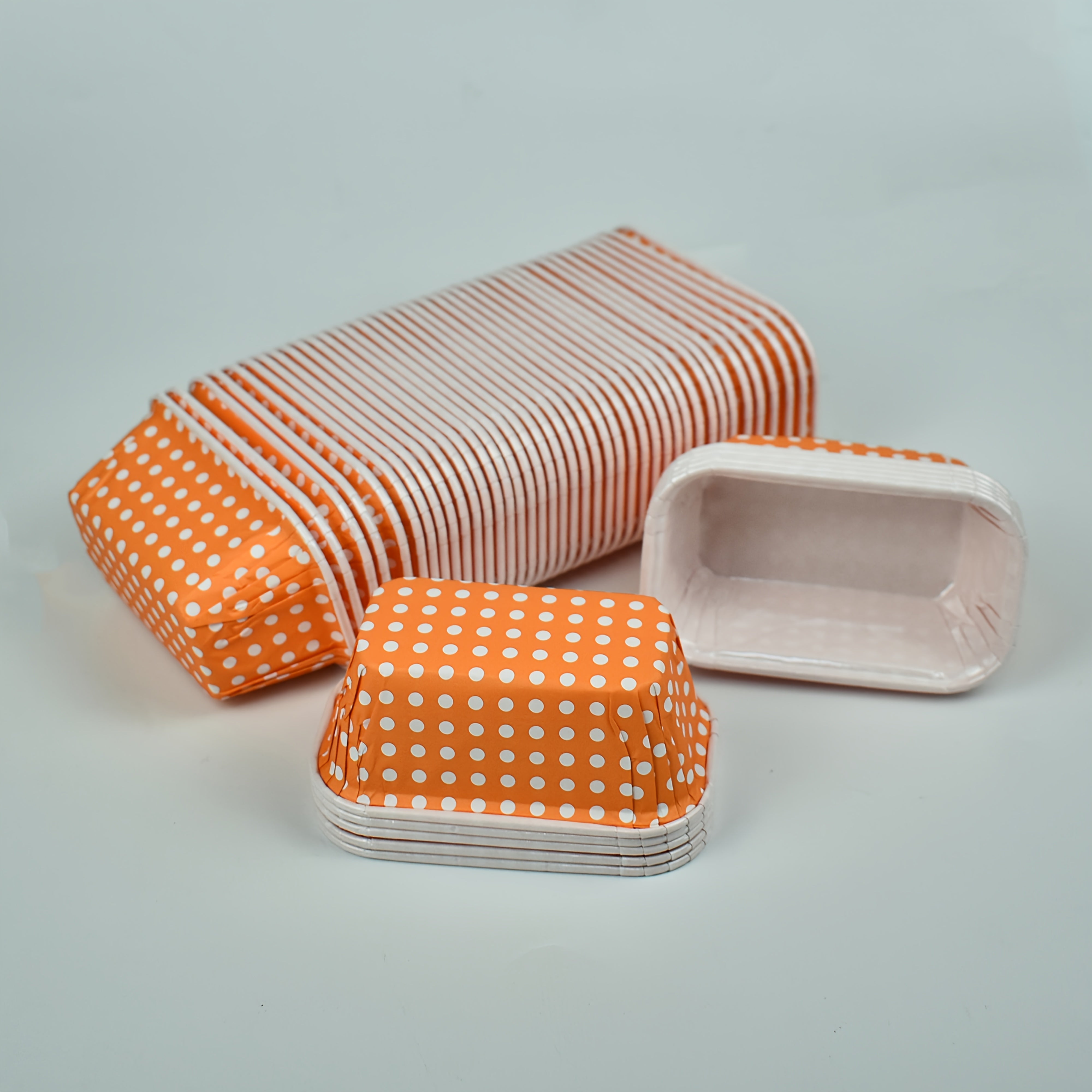 50 cake cups + 50 lids, or 50 rectangular orange polka dot cake coasters, food-grade disposable baking cups, suitable for parties, weddings, baking and dessert displays, crimping baking molds, high-end cake rack liners