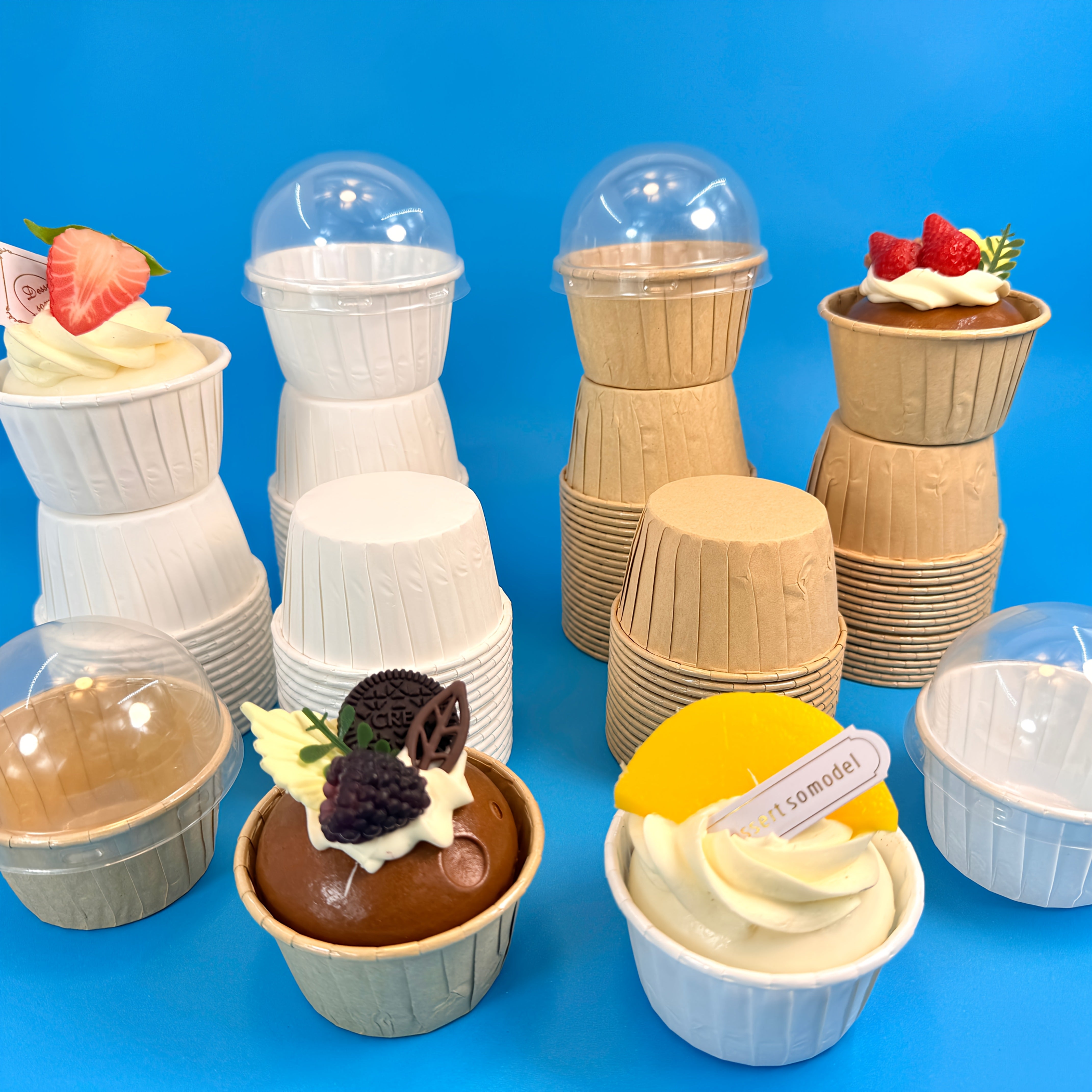 Pack of 50 Laminated Cake Cups (Available with or without Lid) - Oil and Waterproof Disposable Muffin Cups for Cakes, Desserts, Ice Cream, Snacks, Salads, Nuts, Popcorn, Candies and Party Snacks - Oven and Microwave Available, White & Kraft Paper