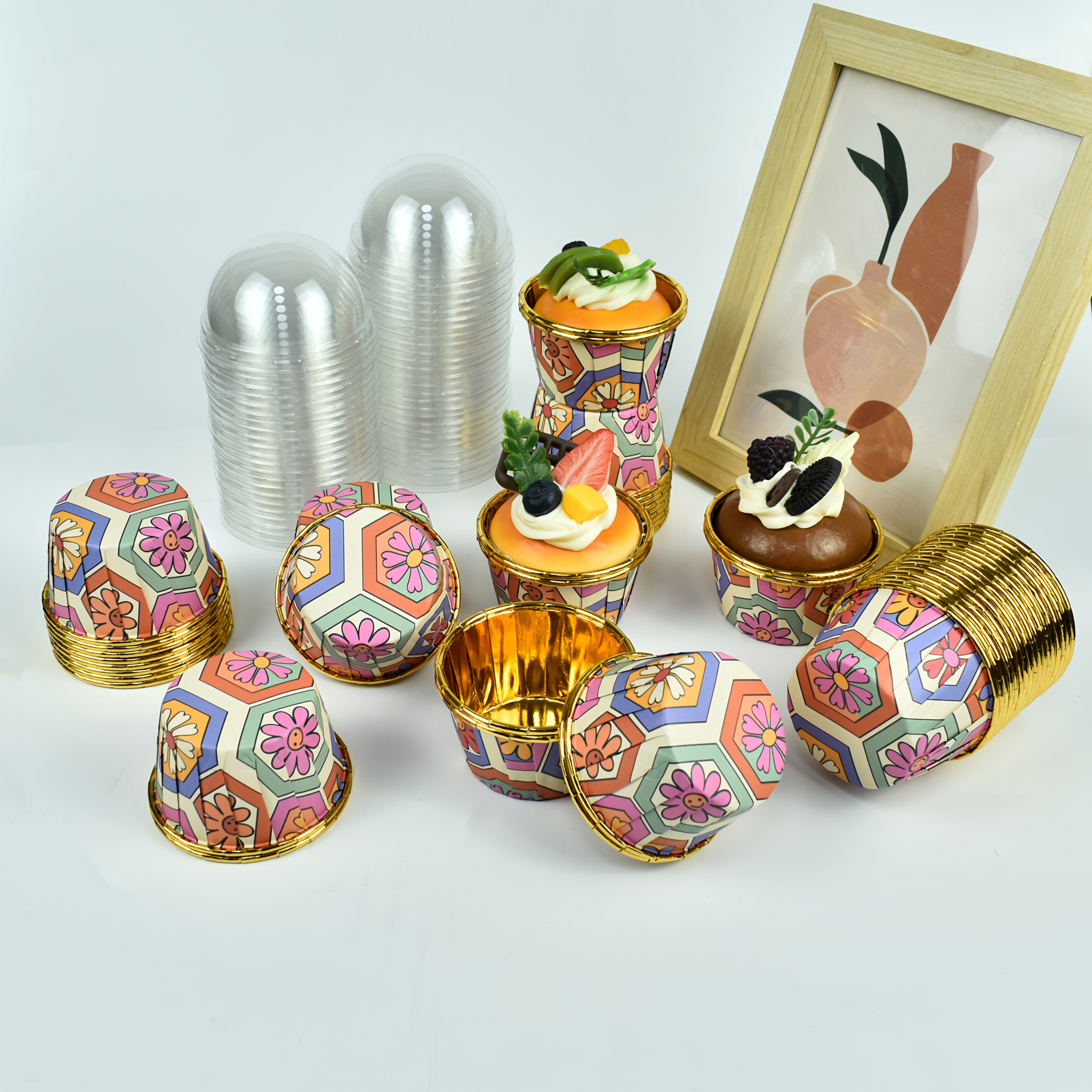 (50 Cake Cups or 50 Cake Cups + 50 Lid) - Food Grade Cake Cupholder | Exquisite Floral Design | Suitable for Parties, Weddings, Baking and Dessert Displays, Curling Baking Moulds, High-end Cake Rack Pads