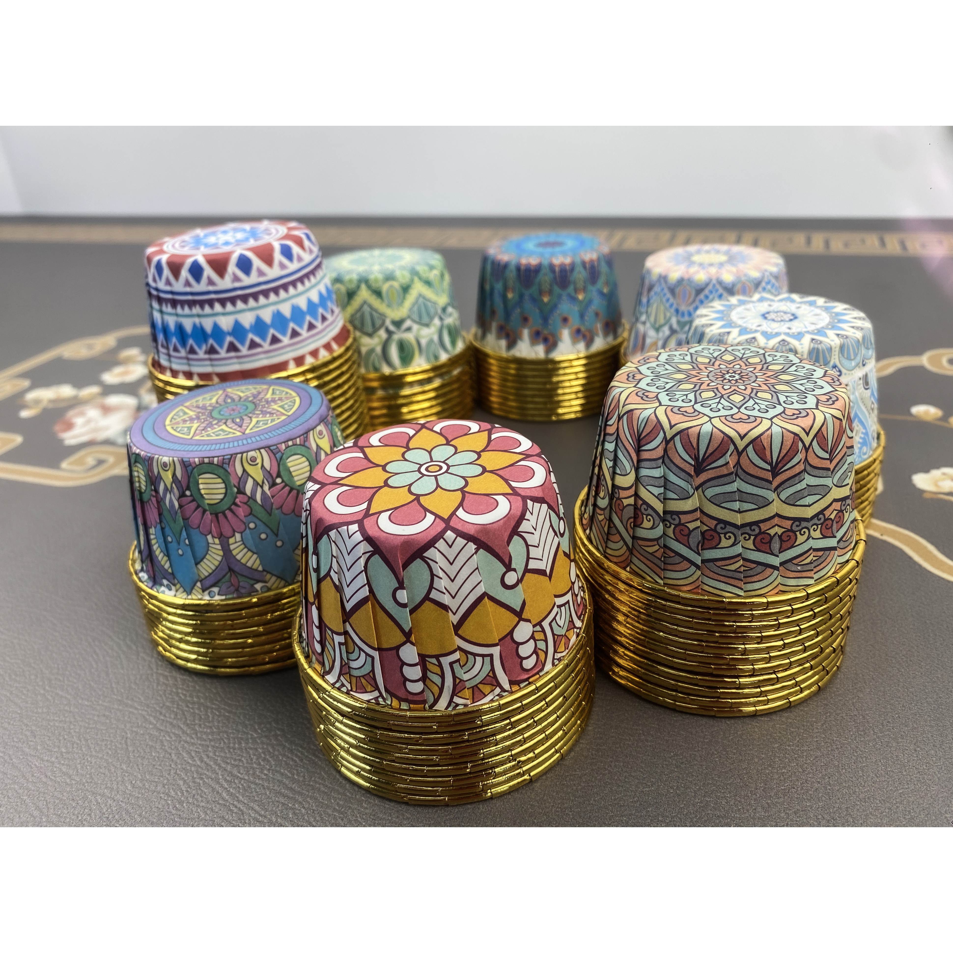 49 bohemian cupcakes, disposable heat-resistant baking cups, curling cake molds, cupcake holders for weddings and birthday parties