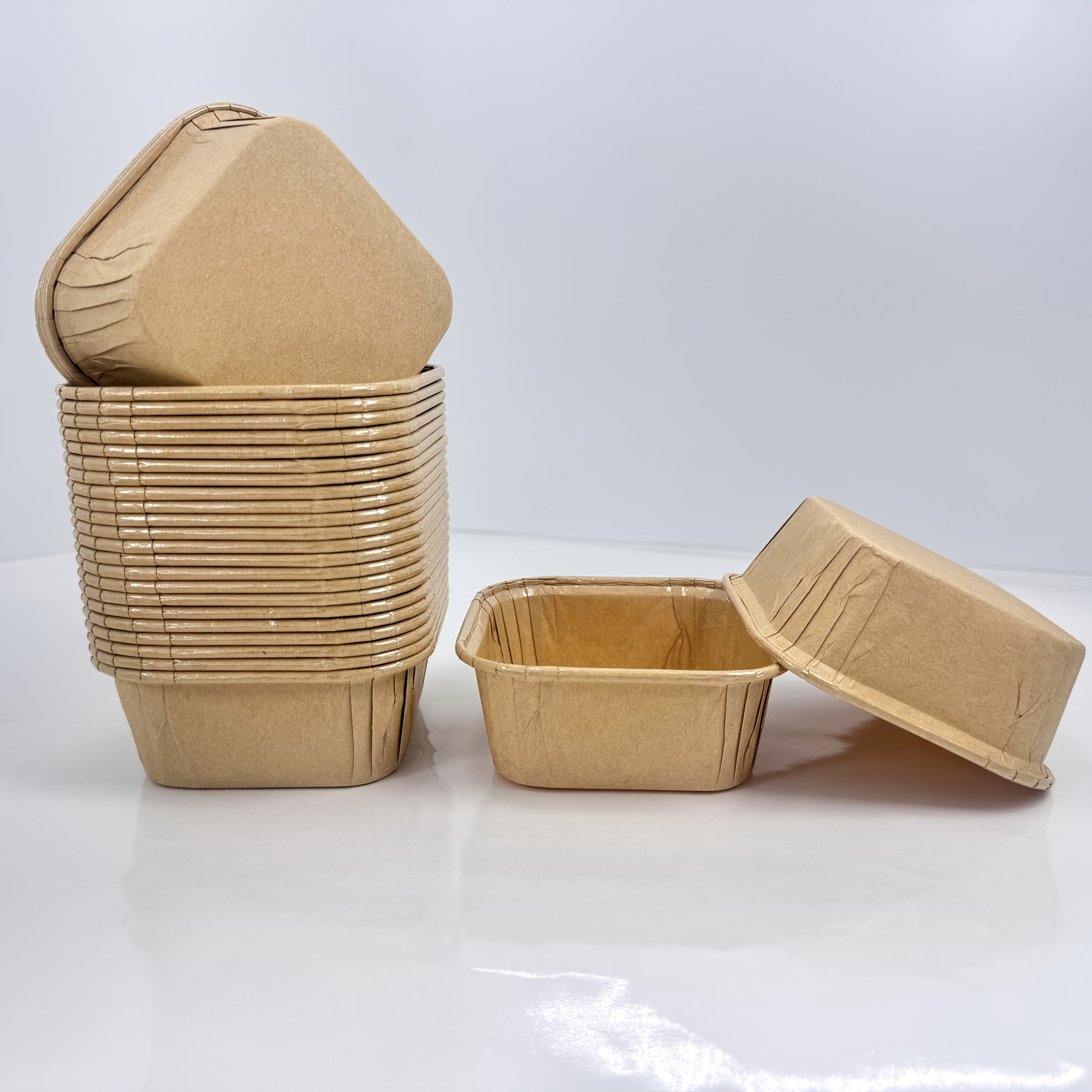 Pack of 50 thickened solid-color square cake cups, with or without lid, for wedding, birthday, pie, and special occasion cupcake holders